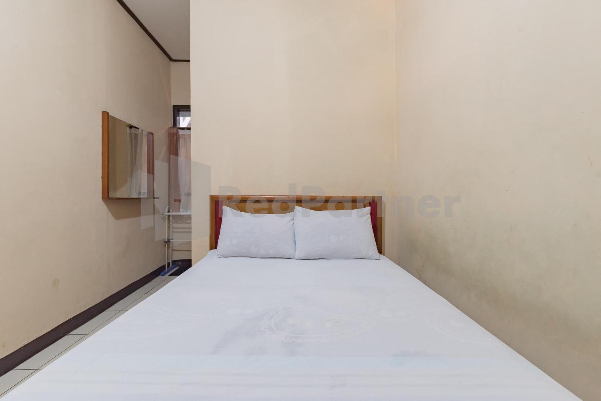 Homestay Pkpn Garut Mitra Reddoorz Ngoại thất bức ảnh