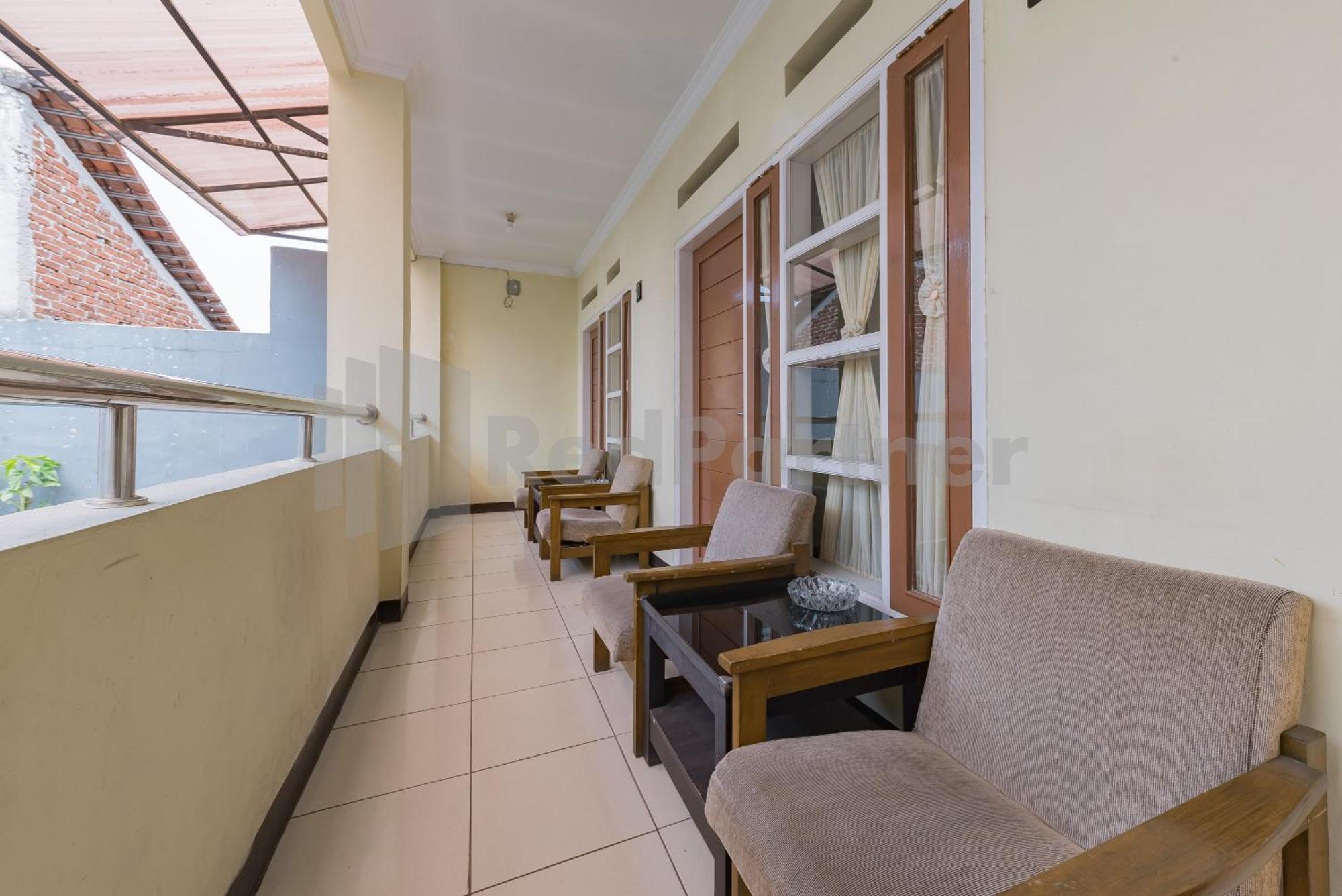 Homestay Pkpn Garut Mitra Reddoorz Ngoại thất bức ảnh